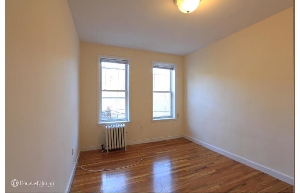 775 east 10th street  - Photo 3