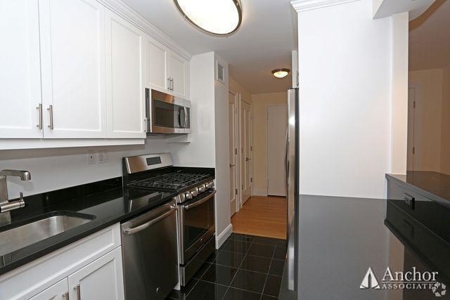 W 68th St. - Photo 2