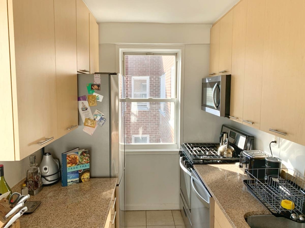 60 West 142 Street - Photo 10