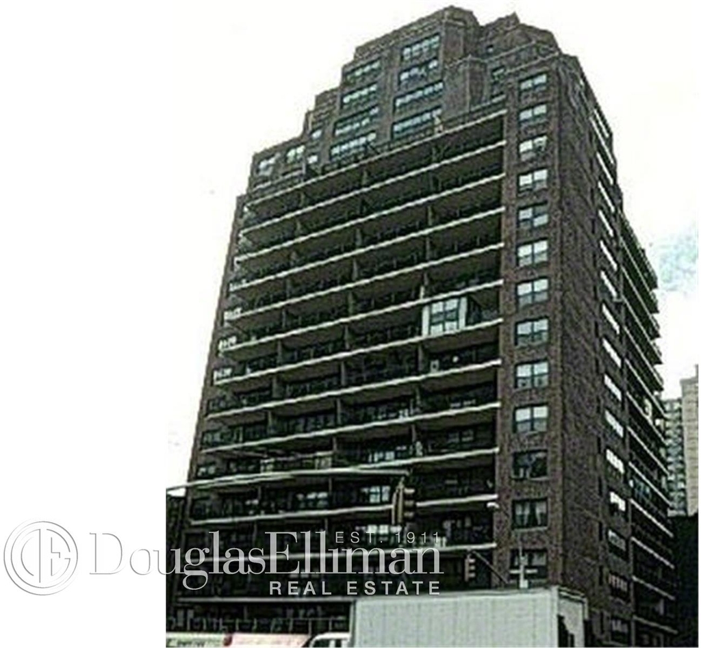 240 East 82nd St - Photo 2