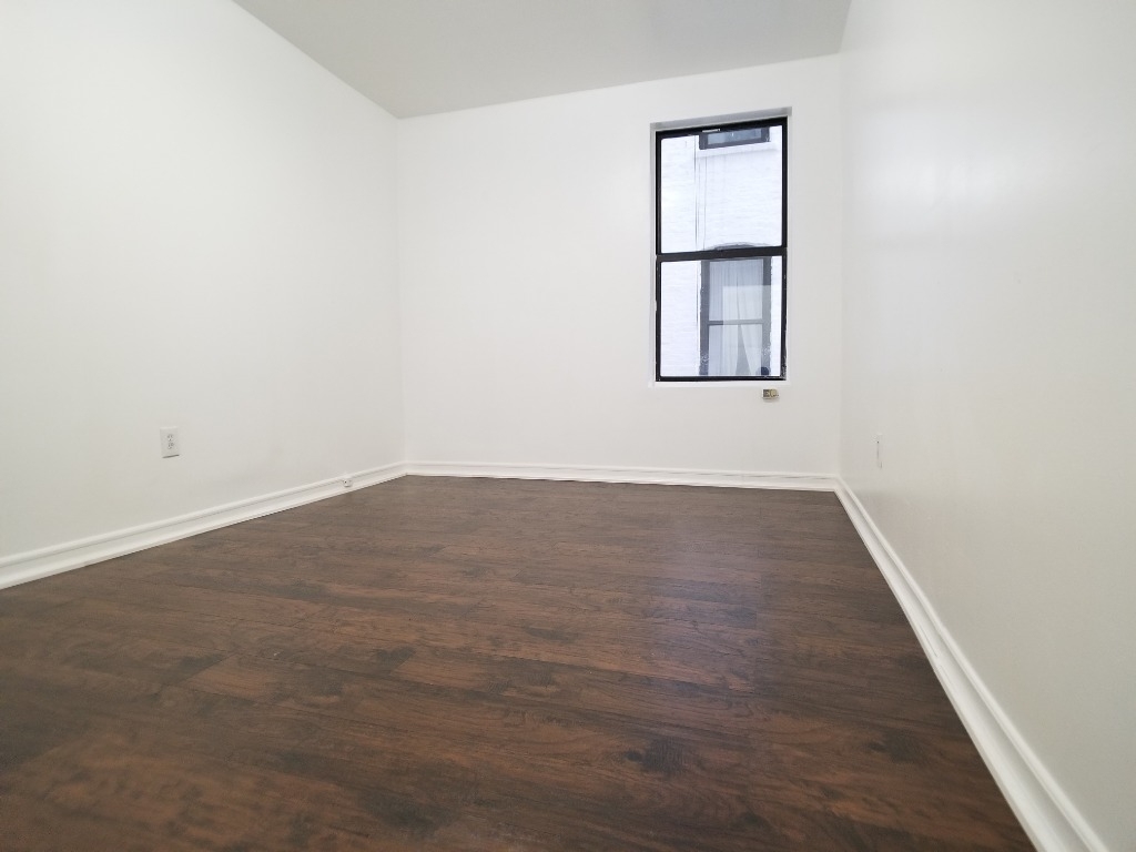 600 West 157th Street - Photo 4