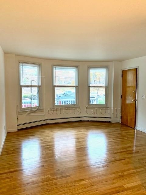 14-10 Astoria Boulevard - Photo 1