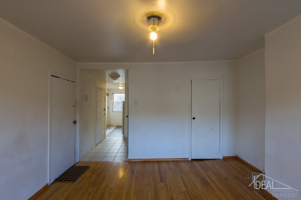 266 10th st - Photo 3