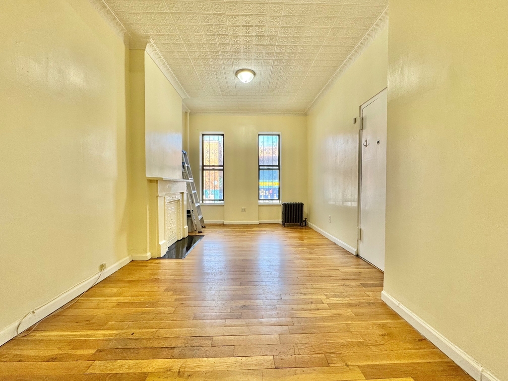 81 Underhill Avenue - Photo 3