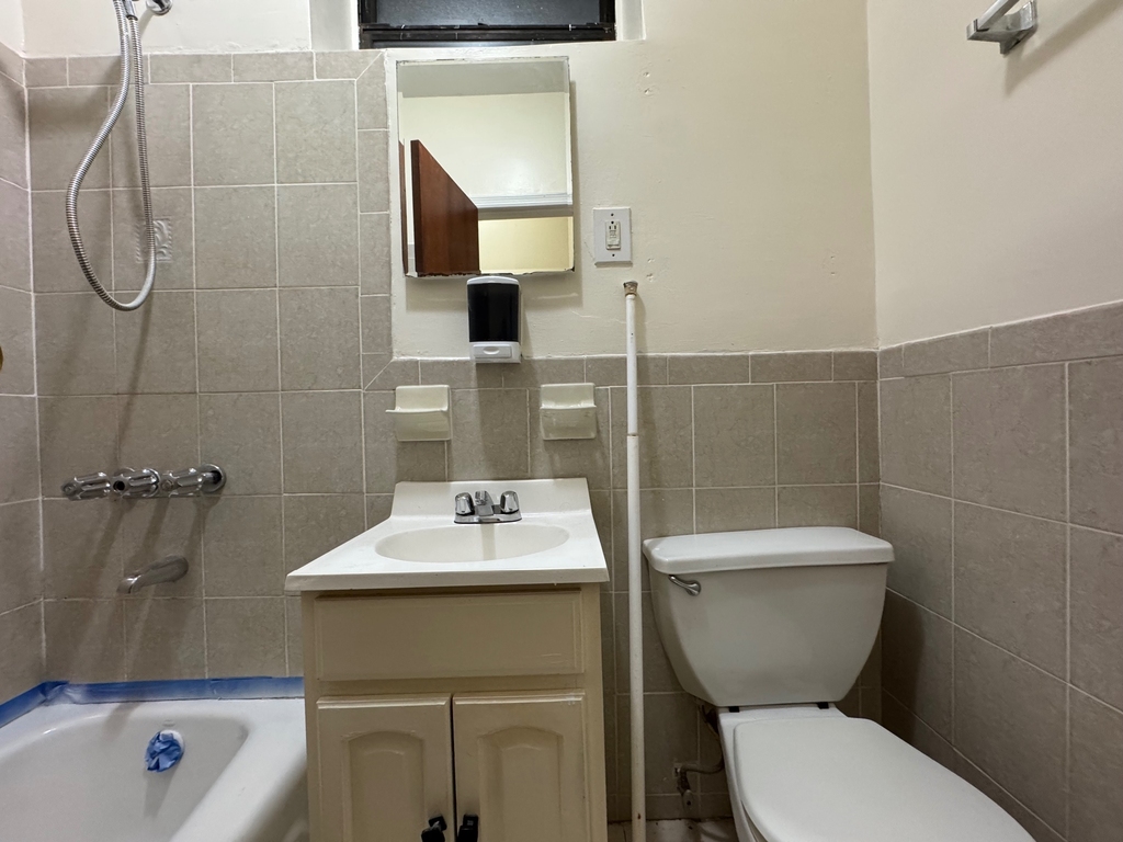 81 Underhill Avenue - Photo 6