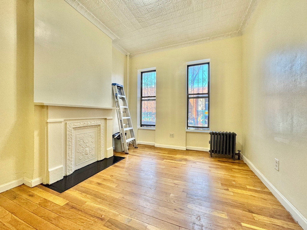 81 Underhill Avenue - Photo 0