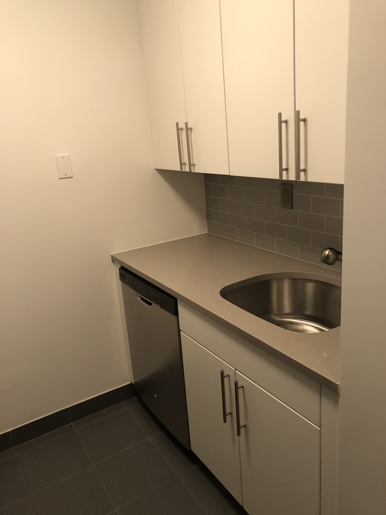 260 West 52nd - Photo 1