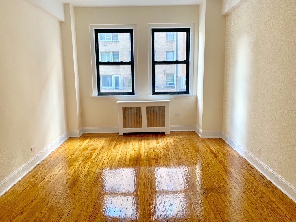 235 east 22 - Photo 5