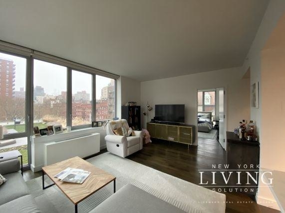 801 Amsterdam Avenue - Photo 1