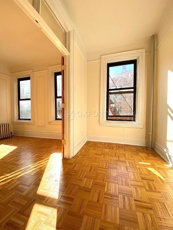 East 78th Street 3rd avenue - Photo 1