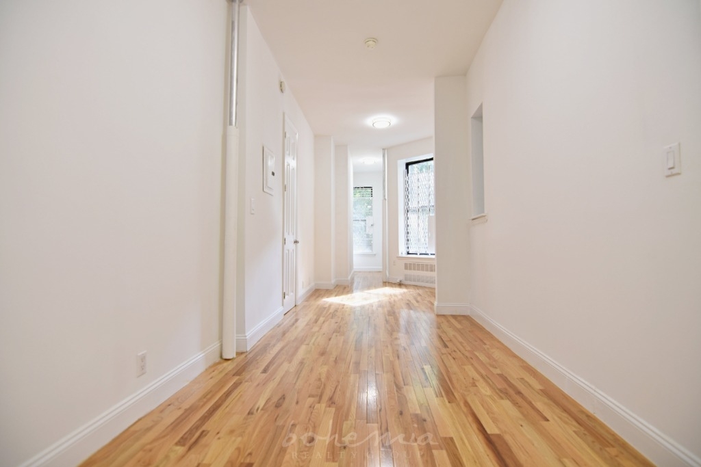 35 Morningside Avenue - Photo 1