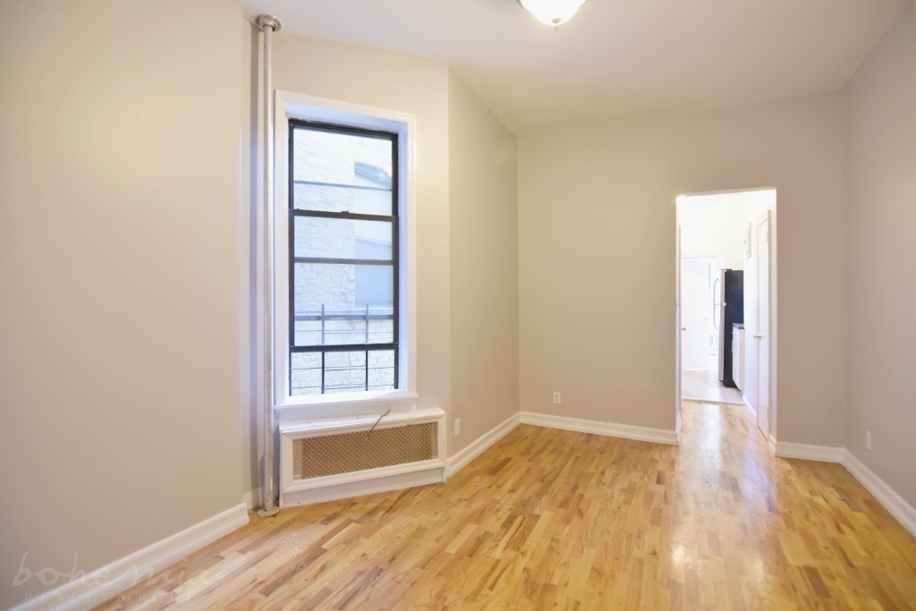 35 Morningside Avenue - Photo 0