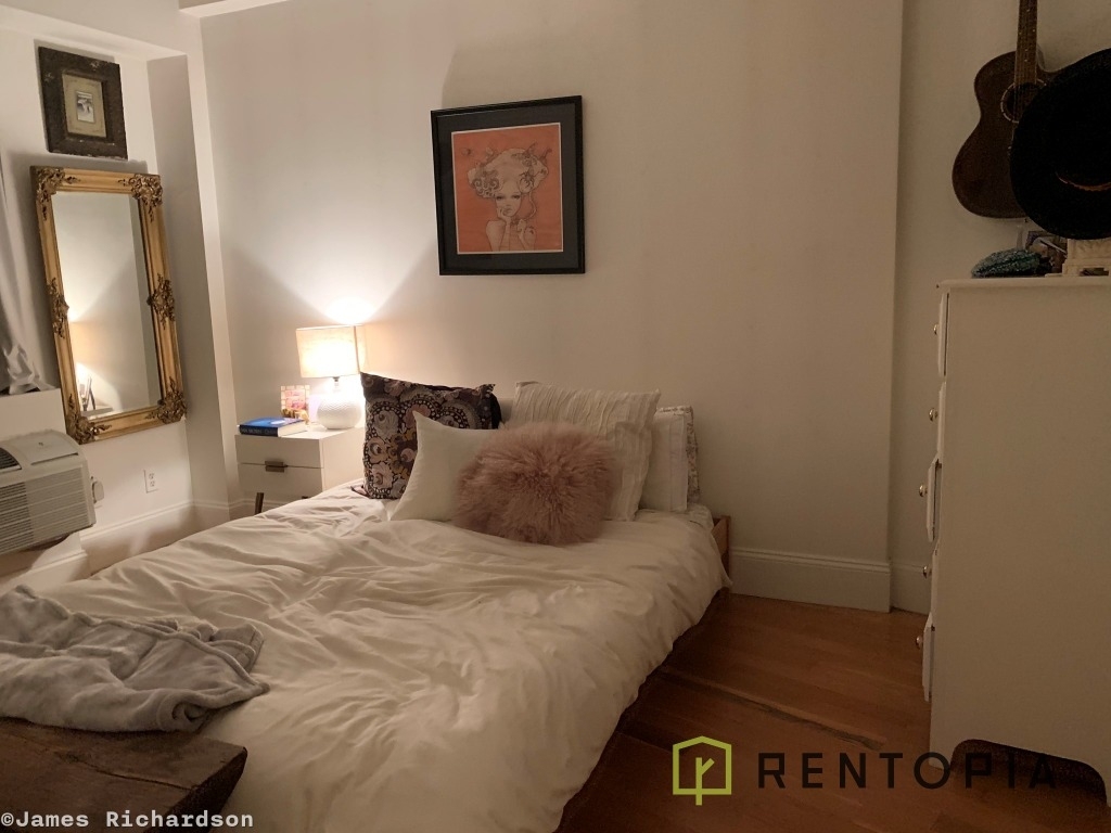 58 Bushwick Ave - Photo 2