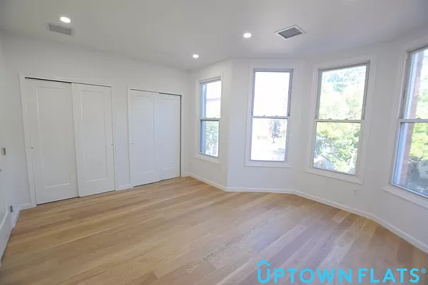316 East 29th Street - Photo 6