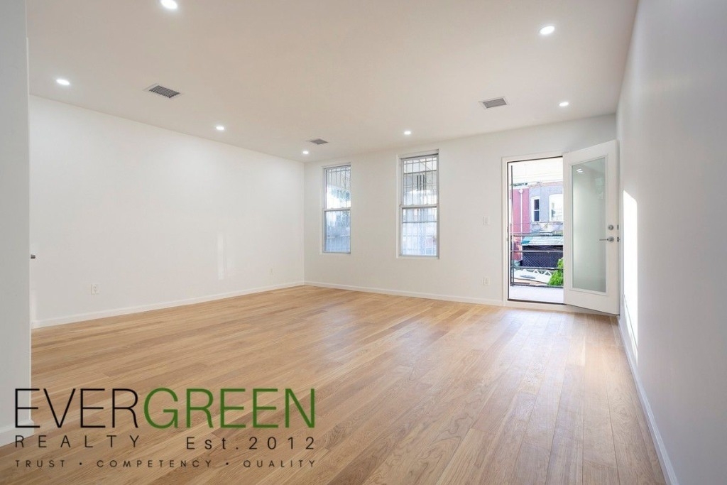 316 East 29th Street - Photo 3