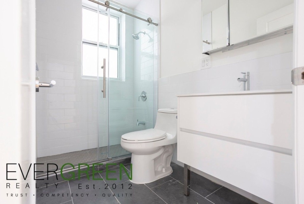 316 East 29th Street - Photo 2