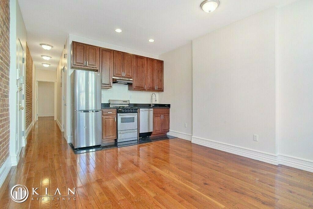 W 103rd St. - Photo 1