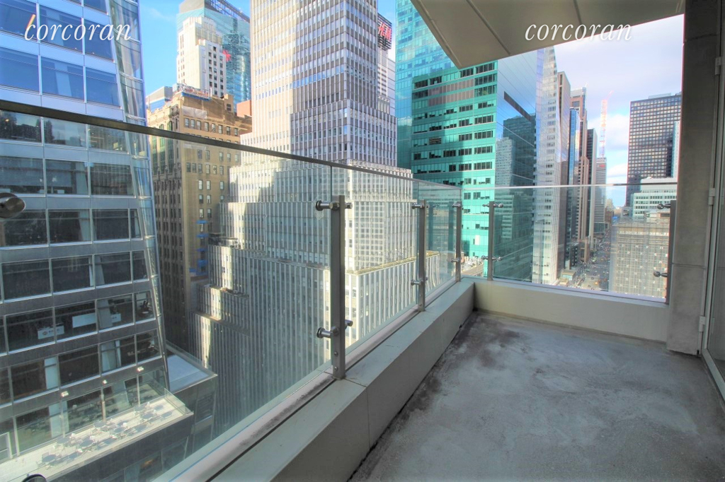 1050 Sixth Avenue - Photo 4