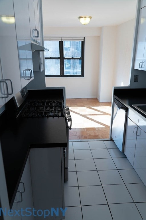 145 East 16th Street - Photo 11