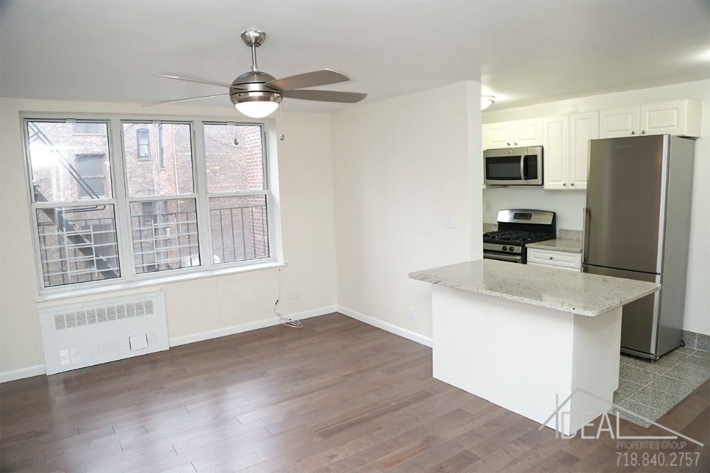 483 Ocean Parkway - Photo 3