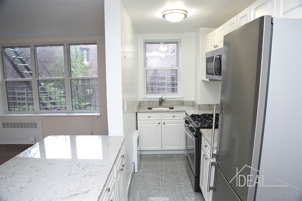 483 Ocean Parkway - Photo 5