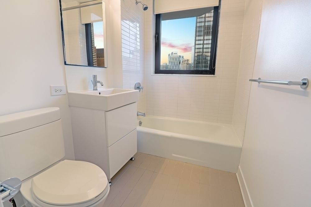 235 West 48th Street - Photo 5