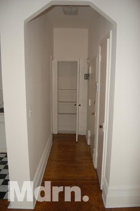 East 80th Street - Photo 3