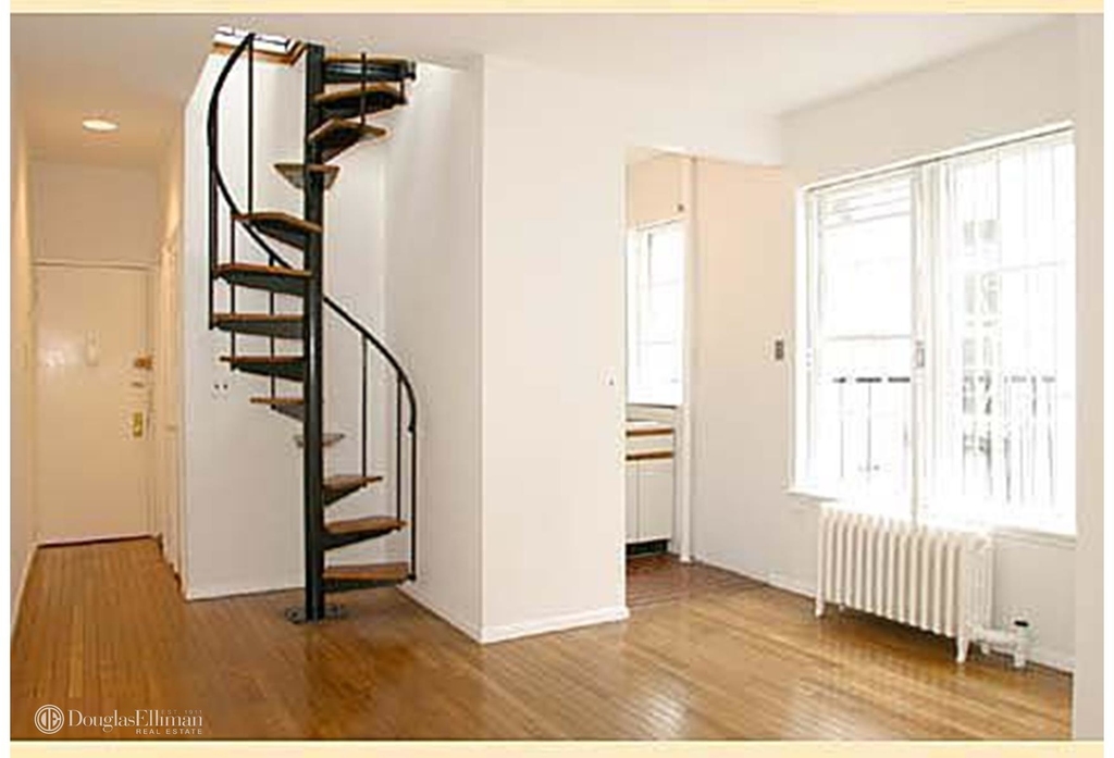 343 East 85th St - Photo 4