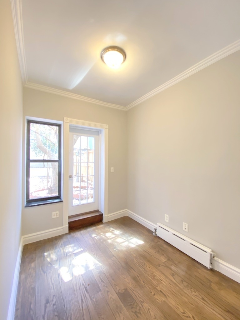 200 East 32nd Street, New York, NY, 10016 - Photo 6