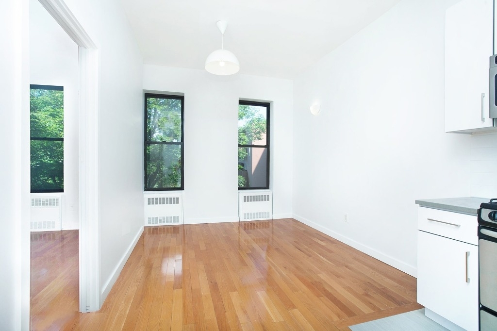 2085 5th Avenue - Photo 0