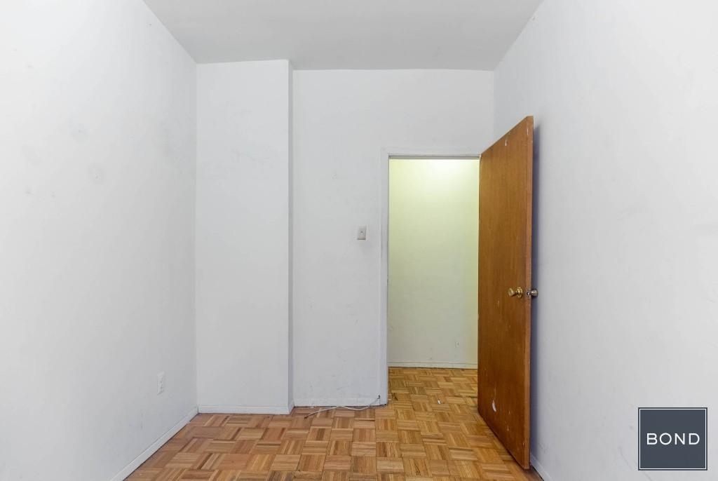 324 East 19th Street - Photo 10