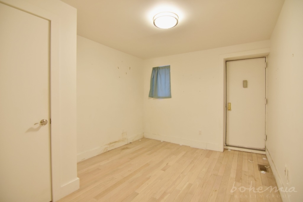 510 East 117 Street - Photo 5