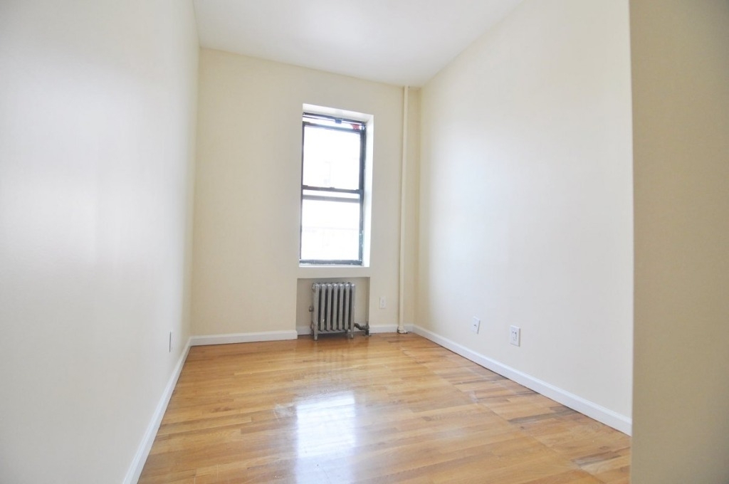 1215 Myrtle Avenue - Photo 2