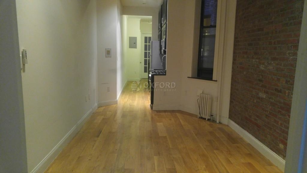 321 East 10th Street - Photo 8