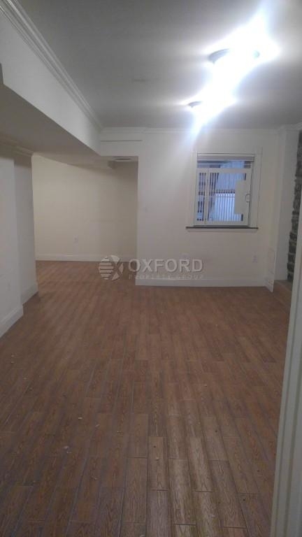 321 East 10th Street - Photo 3