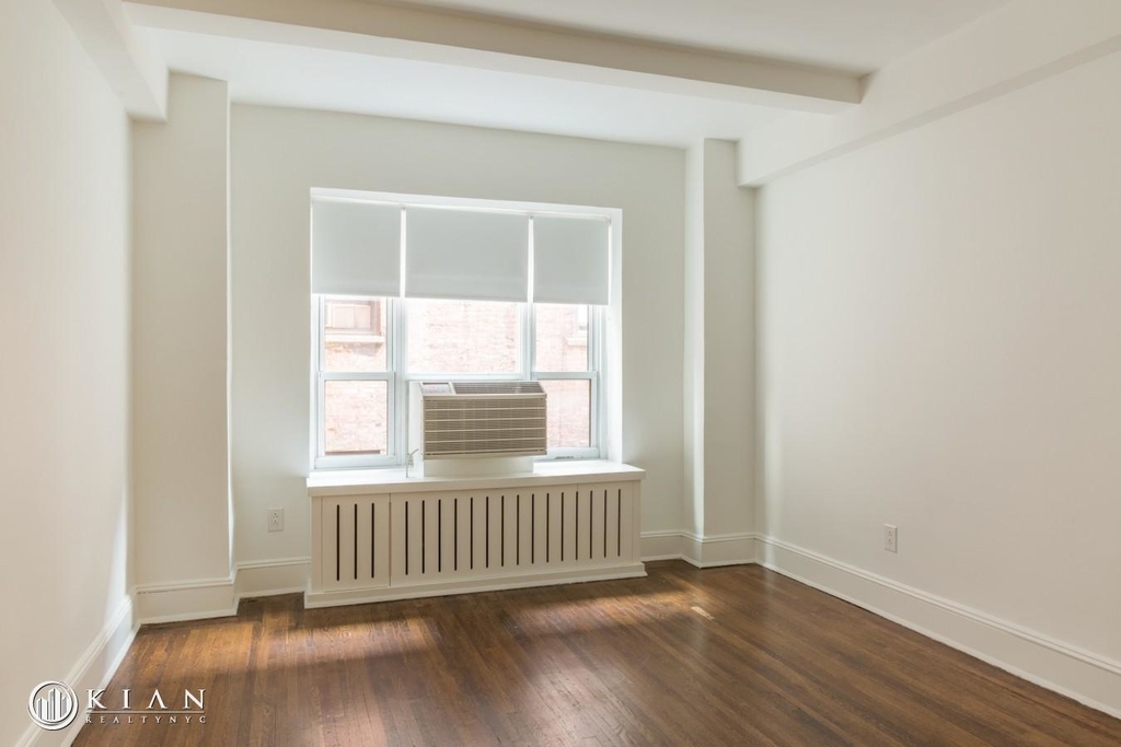 1080 Amsterdam Avenue - Photo 2