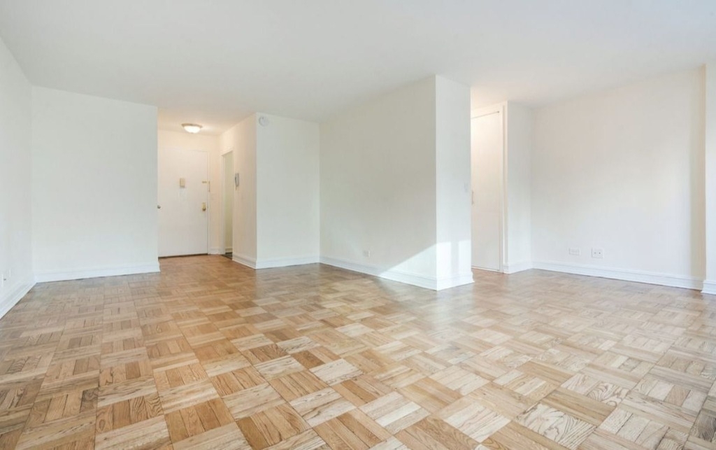 888 8th Avenue - Photo 4