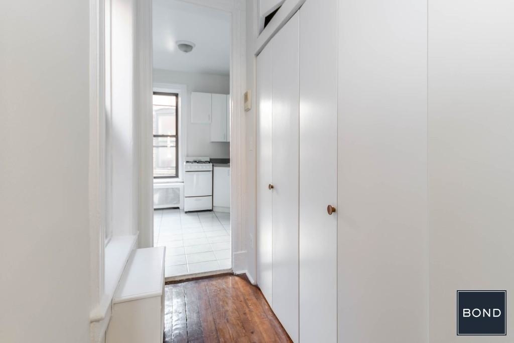 220 East 85th Street 1w - Photo 5