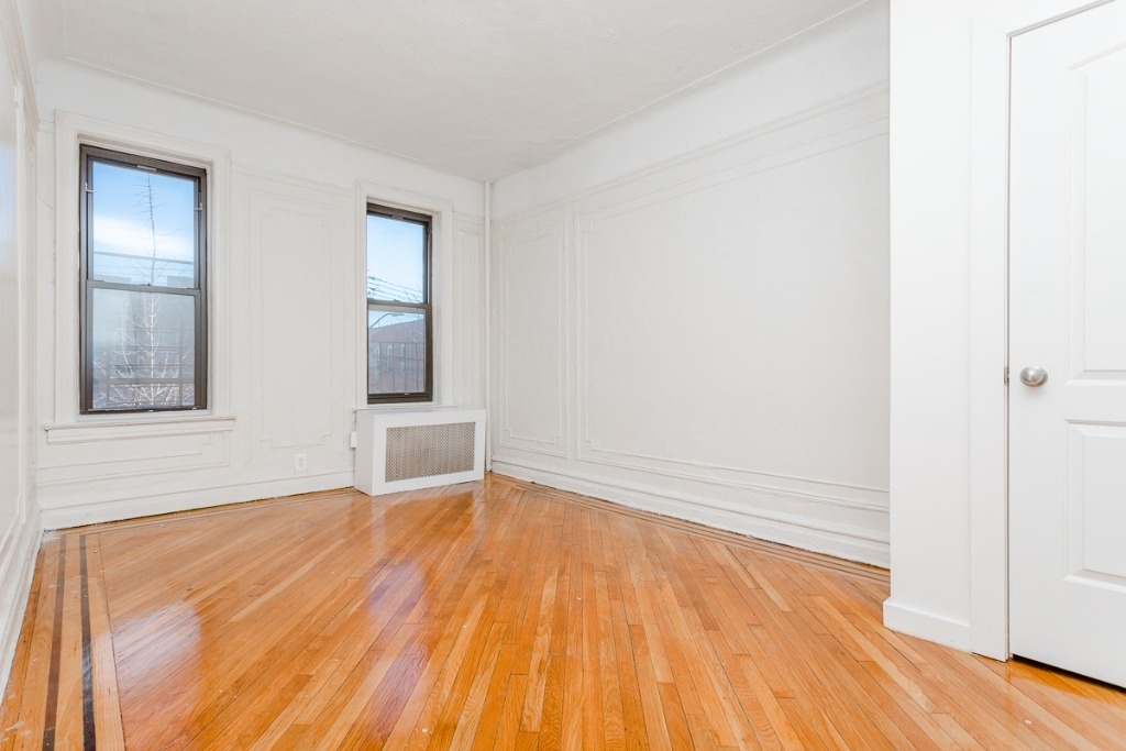 262 East 55th steet - Photo 7