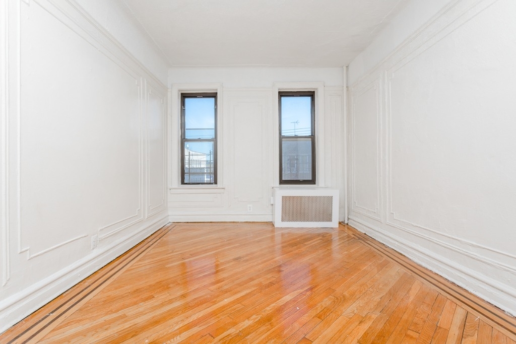 262 East 55th steet - Photo 6