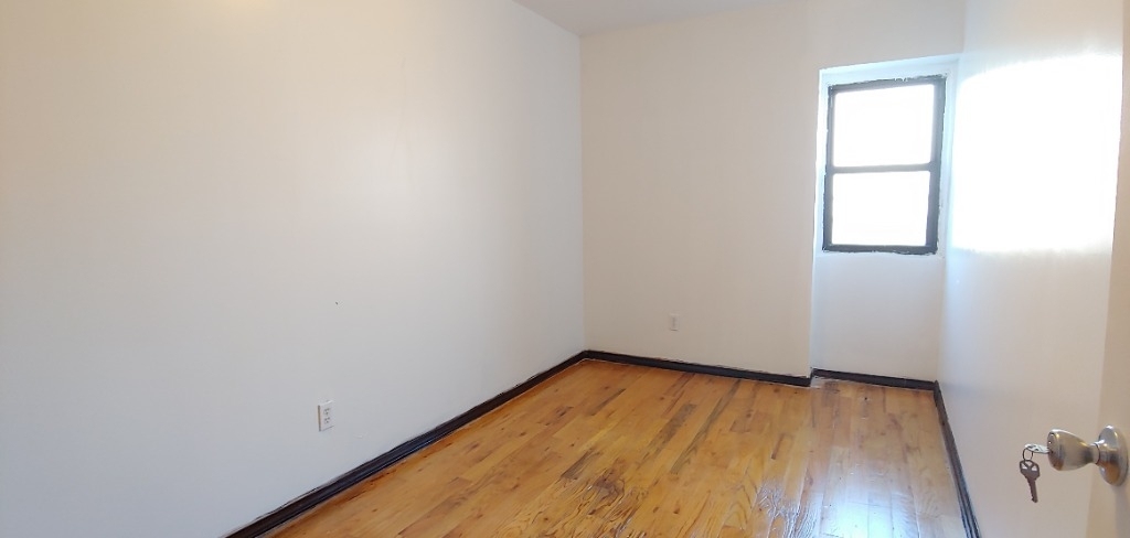 1071 Jefferson Avenue - Photo 9