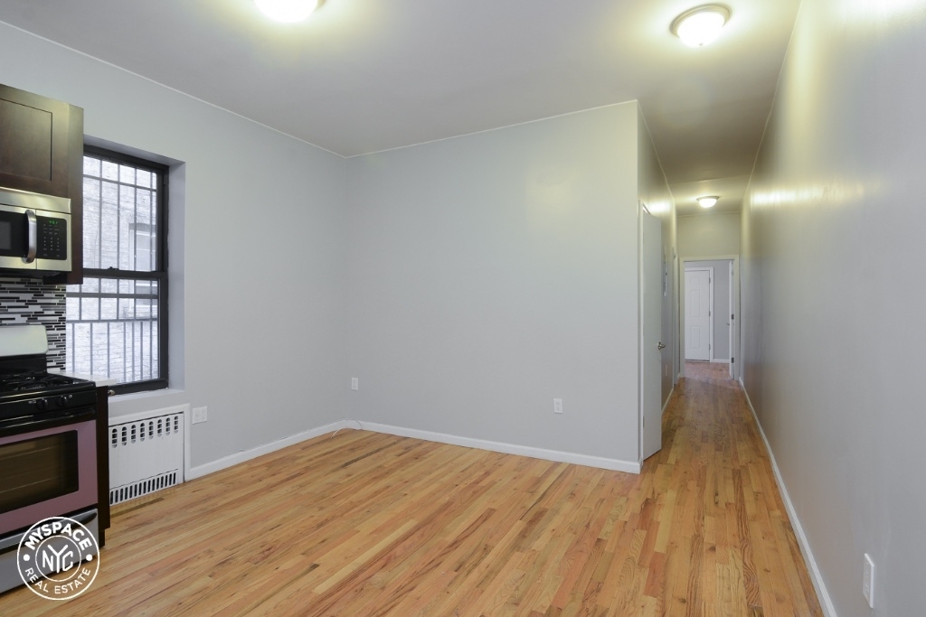 365 E 21st Street - Photo 2