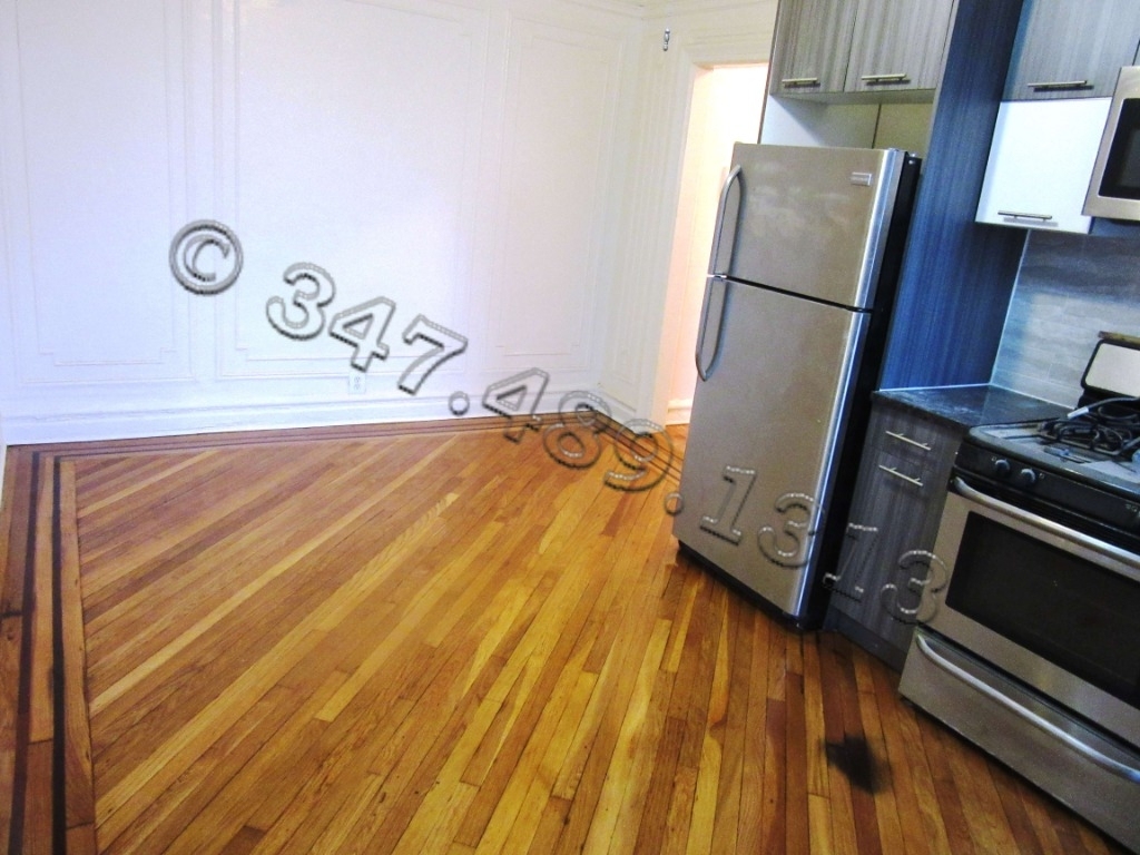 262 E 55th St  - Photo 2