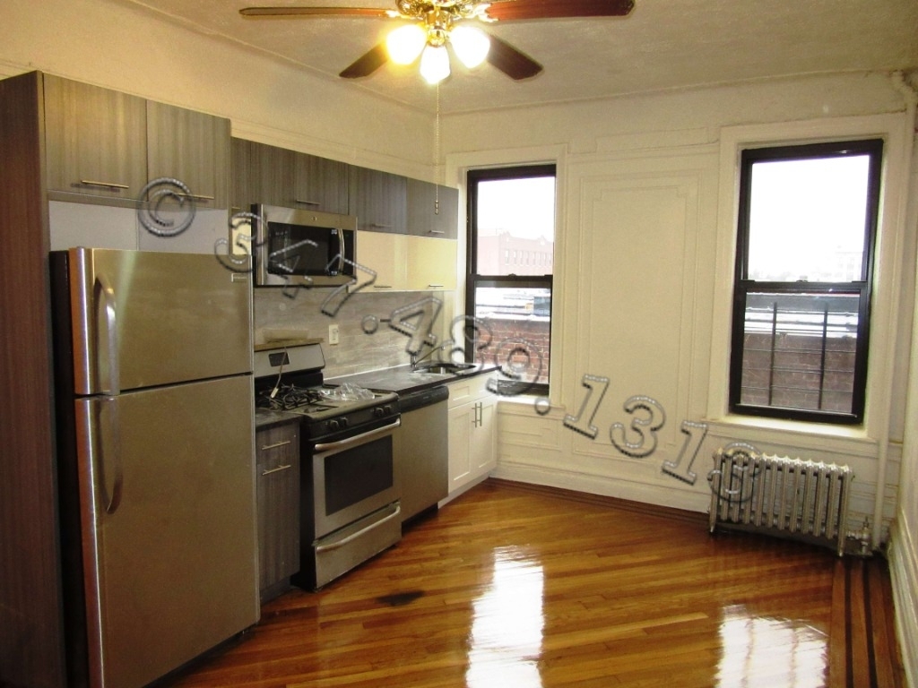 262 E 55th St  - Photo 0