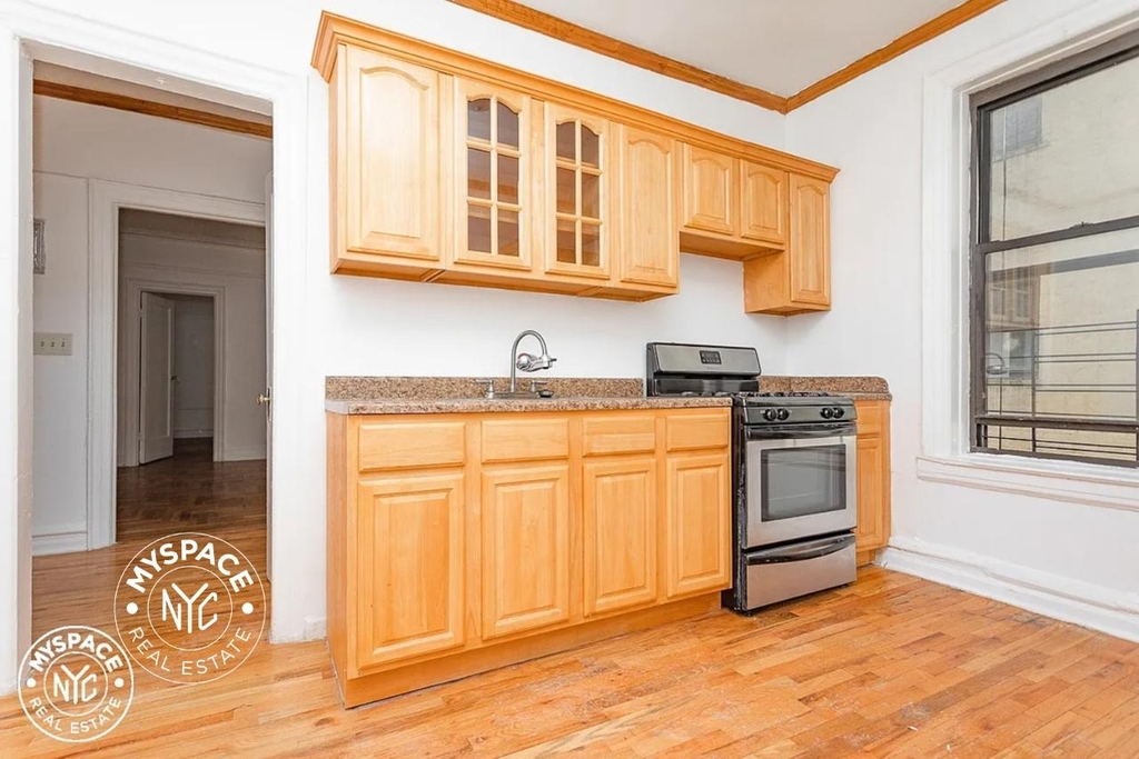 291 Crown Street - Photo 4