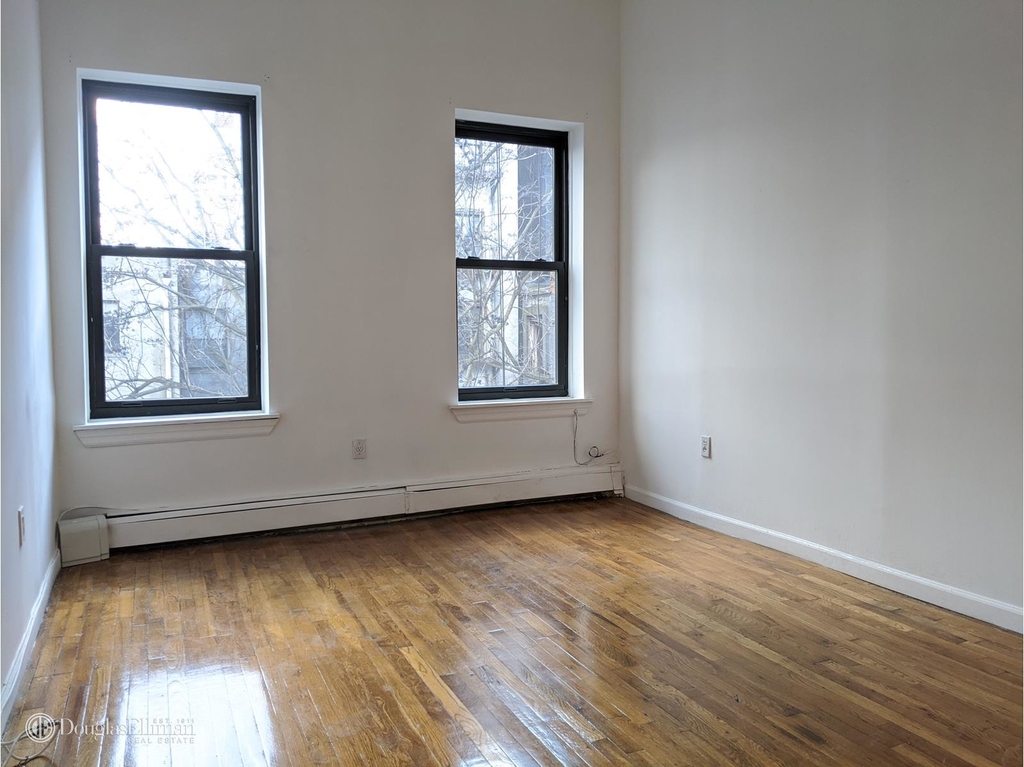 82 West 120th St - Photo 4