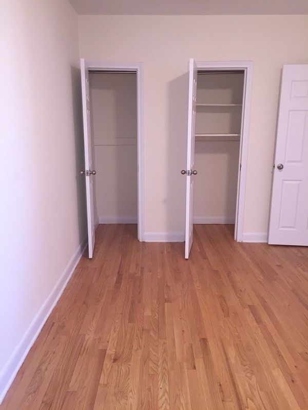 Beautiful Renovated 1BR Sunnyside Apartment - Photo 3