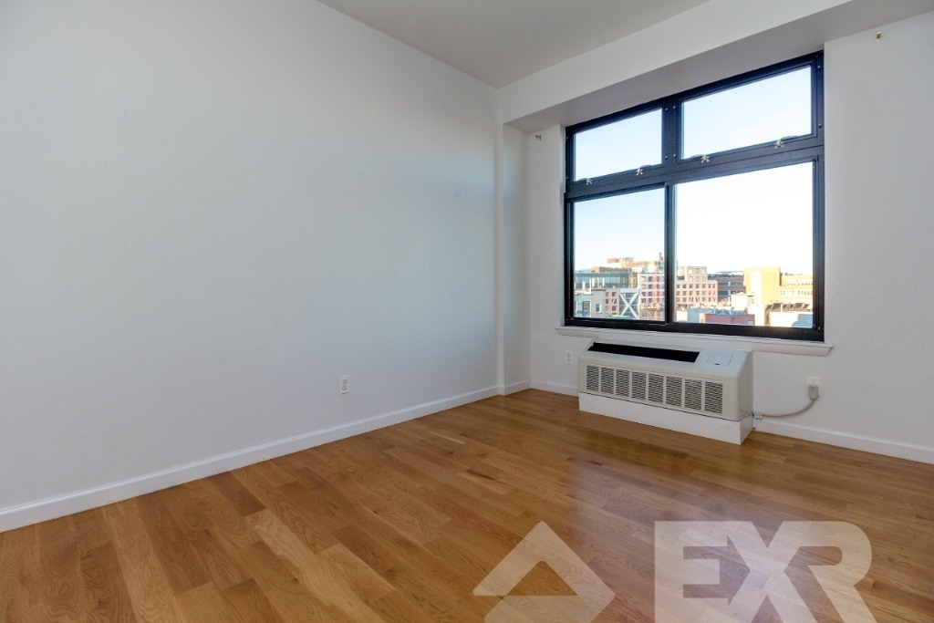 618 Bushwick Ave - Photo 2