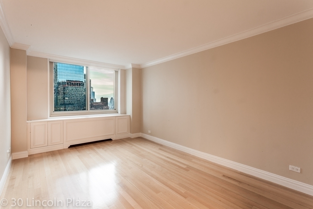 30 West 63rd ST - Photo 3