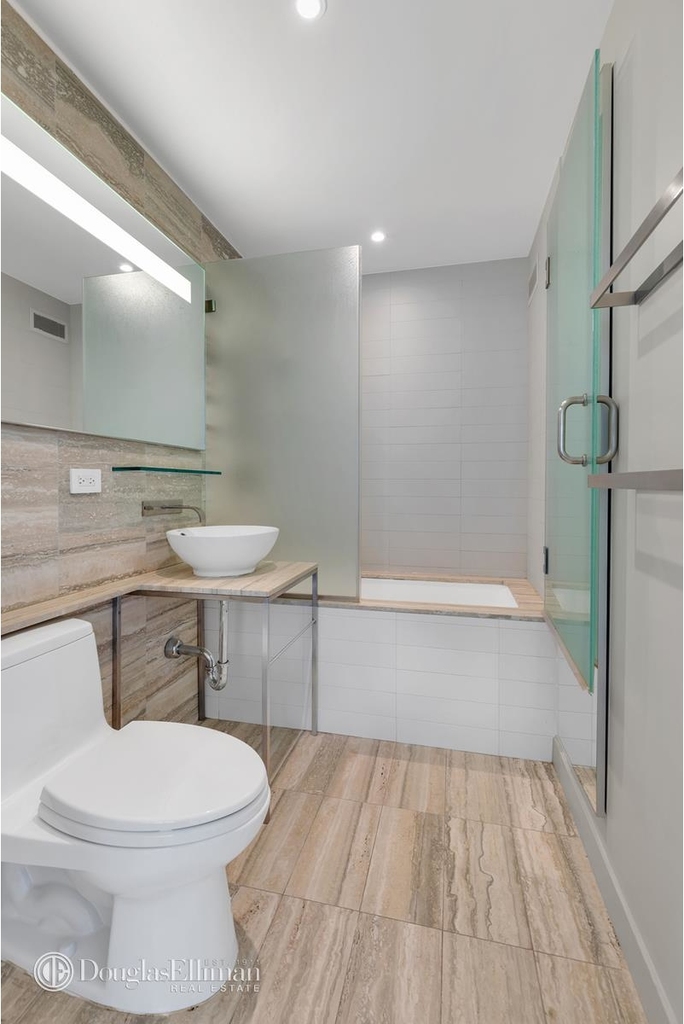 322 West 57th St - Photo 7